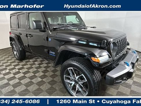 Used 2024 Jeep Wrangler Unlimited w/ Convenience Group AWD/4WD image 1
