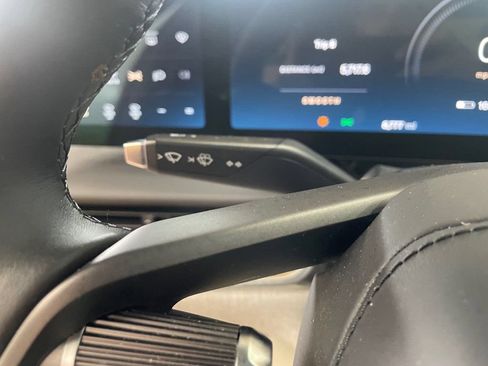 Used 2023 Lucid Air Touring AWD/4WD image 32