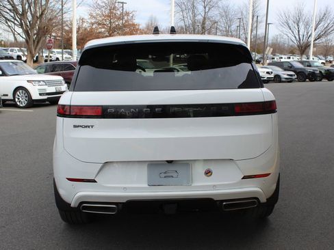 New 2026 Land Rover Range Rover Sport Dynamic SE image 6