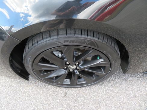 Used 2020 Toyota Corolla SE image 9