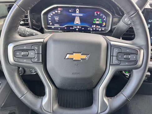 Used 2025 Chevrolet Silverado 2500 LT w/ Safety Package AWD/4WD image 16