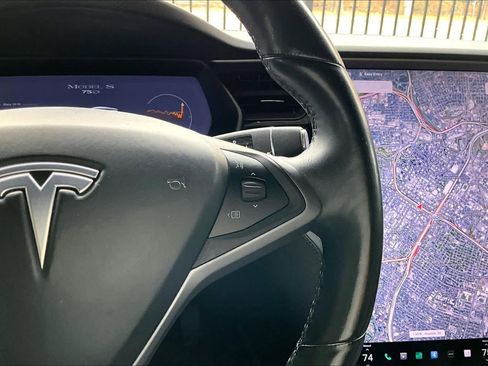 Used 2018 Tesla Model S 75D image 25