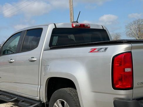 Used 2015 Chevrolet Colorado Z71 AWD/4WD image 8
