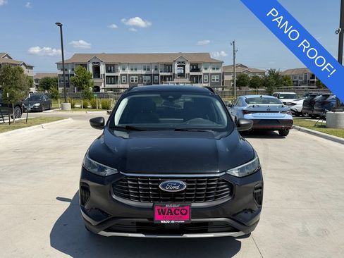 Used 2025 Ford Escape Active w/ Tech Pack #1 FWD image 2