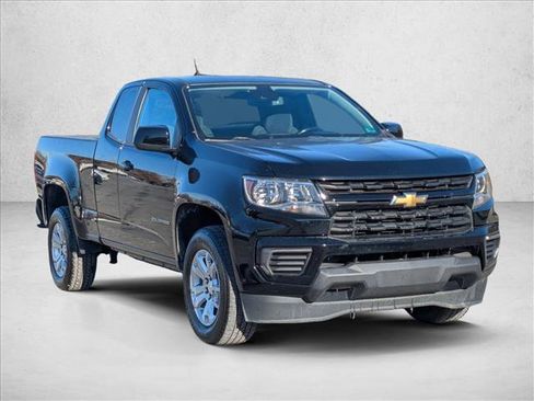 Used 2022 Chevrolet Colorado LT w/ Fleet Safety Package image 3