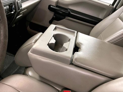 Used 2019 Ford F350 XL image 15