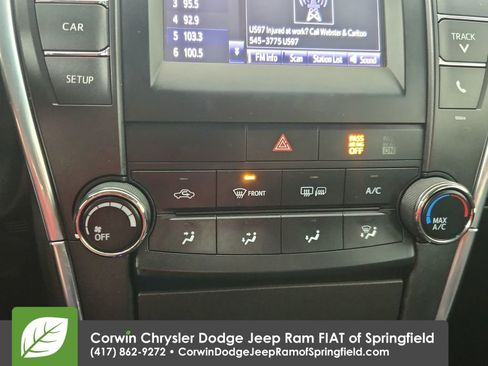 Used 2016 Toyota Camry SE image 26