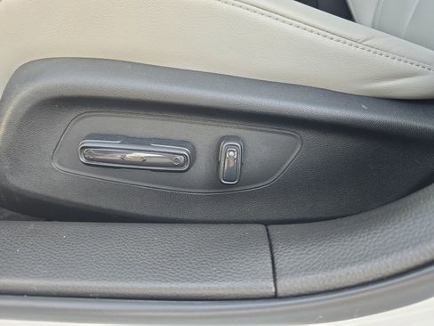 Used 2024 Acura Integra image 16