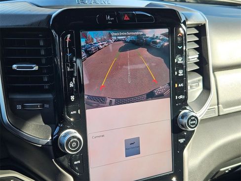 New 2026 RAM 1500 4x4 Crew Cab image 25