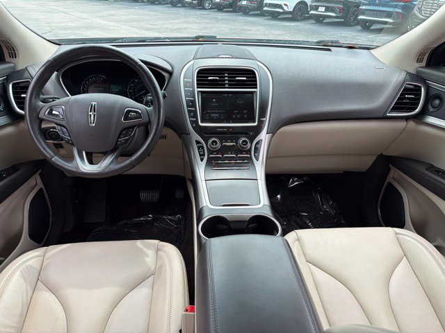 Used 2016 Lincoln MKX Select FWD image 15