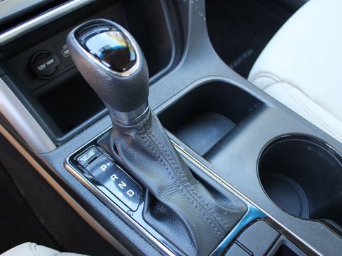 Used 2016 Hyundai Sonata SE w/ Cargo Package image 26