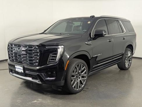 Used 2025 GMC Yukon Denali Ultimate AWD/4WD image 4
