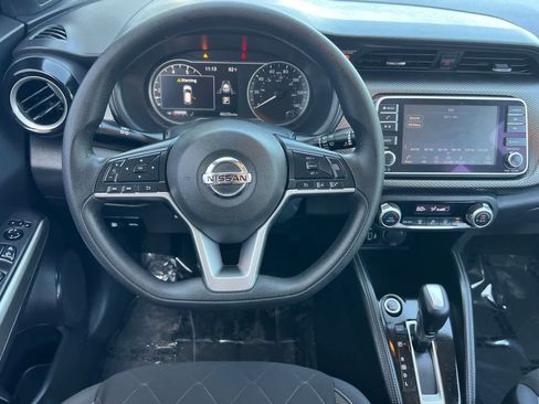 Used 2020 Nissan Kicks SV image 15