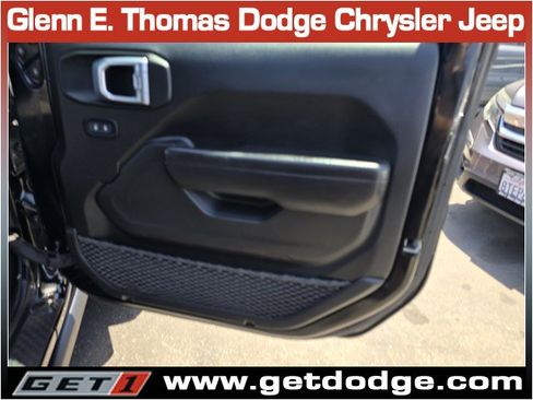 Used 2023 Jeep Wrangler Unlimited Rubicon 4xe AWD/4WD image 35