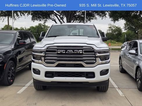Used 2026 RAM 2500 Laramie AWD/4WD image 2