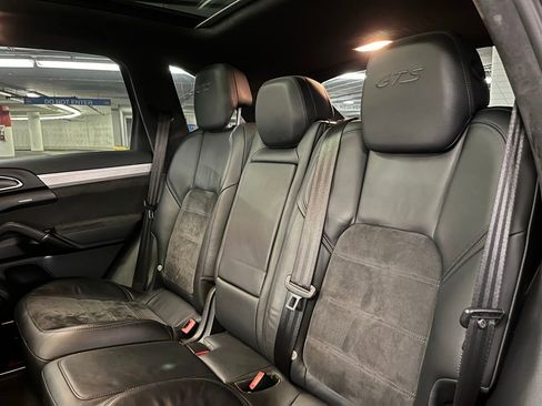 Used 2016 Porsche Cayenne GTS AWD/4WD image 23