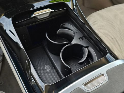 Used 2022 Mercedes-Benz EQS 450+ Sedan w/ Exclusive Trim Package image 28