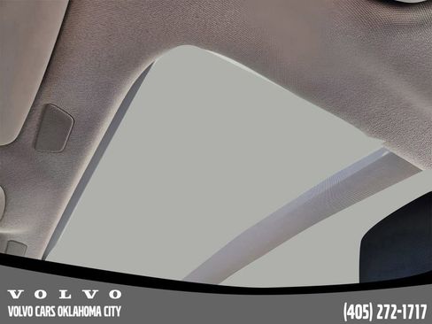 Used 2025 Volvo XC40 B5 Core w/ Protection Package Premier image 19