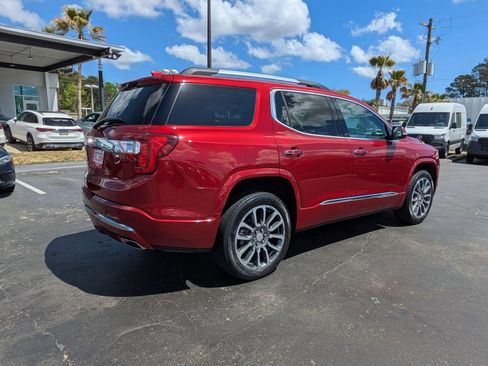 Certified 2023 GMC Acadia Denali w/ Denali Ultimate Package FWD image 3