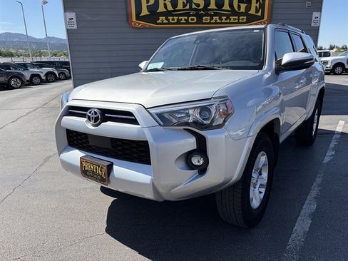 Used 2024 Toyota 4Runner SR5 Premium w/ Moonroof Package AWD/4WD image 2