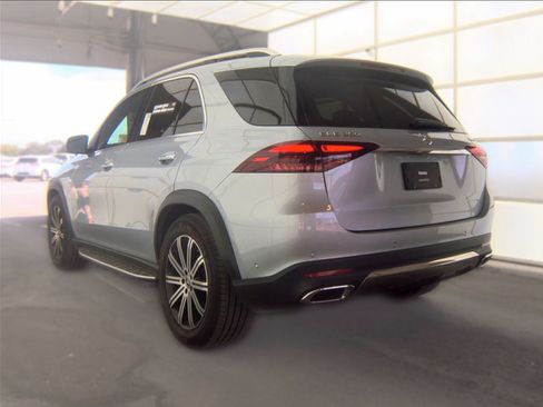 Used 2026 Mercedes-Benz GLE 350 4MATIC w/ Winter Package image 3