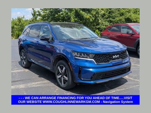 Used 2022 Kia Sorento S w/ Panoramic Sunroof Package FWD image 1