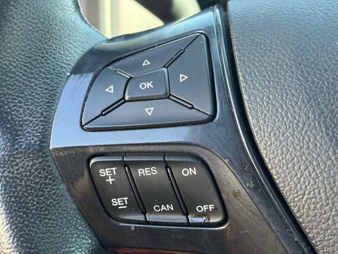 Used 2019 Ford Explorer XLT w/ Equipment Group 202A image 14