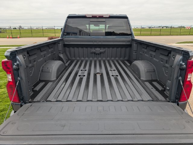 Used 2020 Chevrolet Silverado 2500 LT w/ All Star Edition AWD/4WD image 9