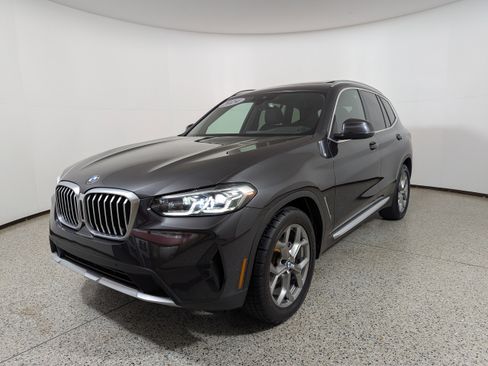 Used 2024 BMW X3 sDrive30i image 3