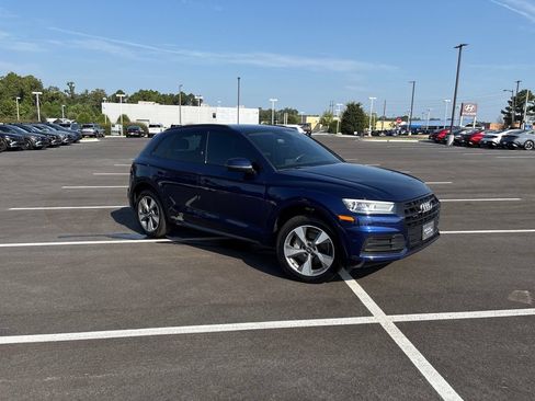 Used 2020 Audi Q5 2.0T Premium w/ Titanium Sport Package AWD/4WD image 34