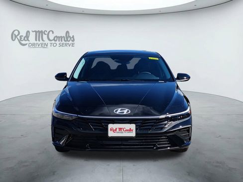 New 2026 Hyundai Elantra SE image 8