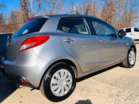 Used 2012 MAZDA MAZDA2 Sport image 6