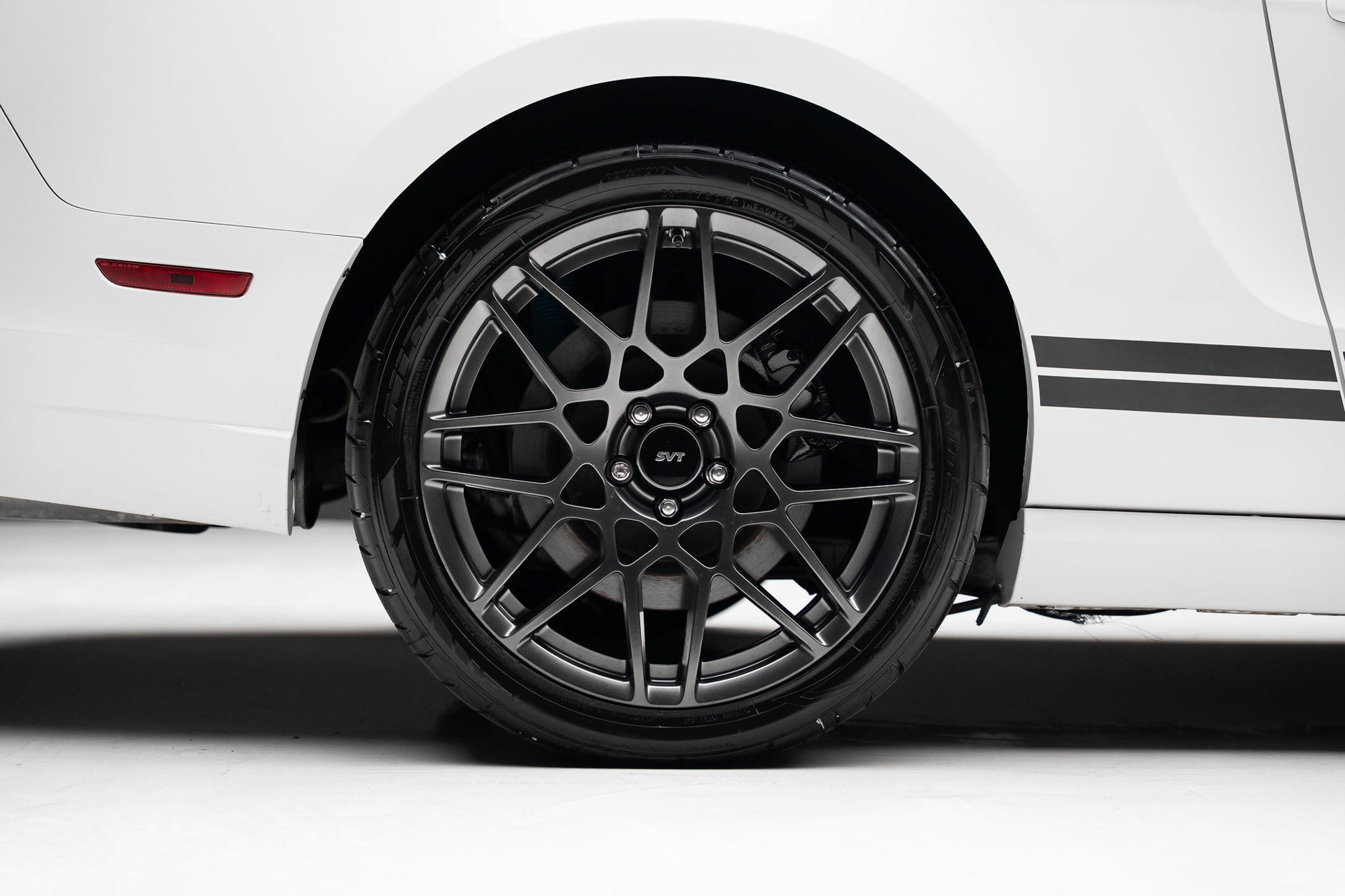 Used 2013 Ford Mustang Shelby GT500 RWD image 39