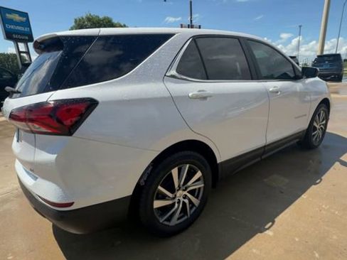 Used 2022 Chevrolet Equinox LT FWD image 8