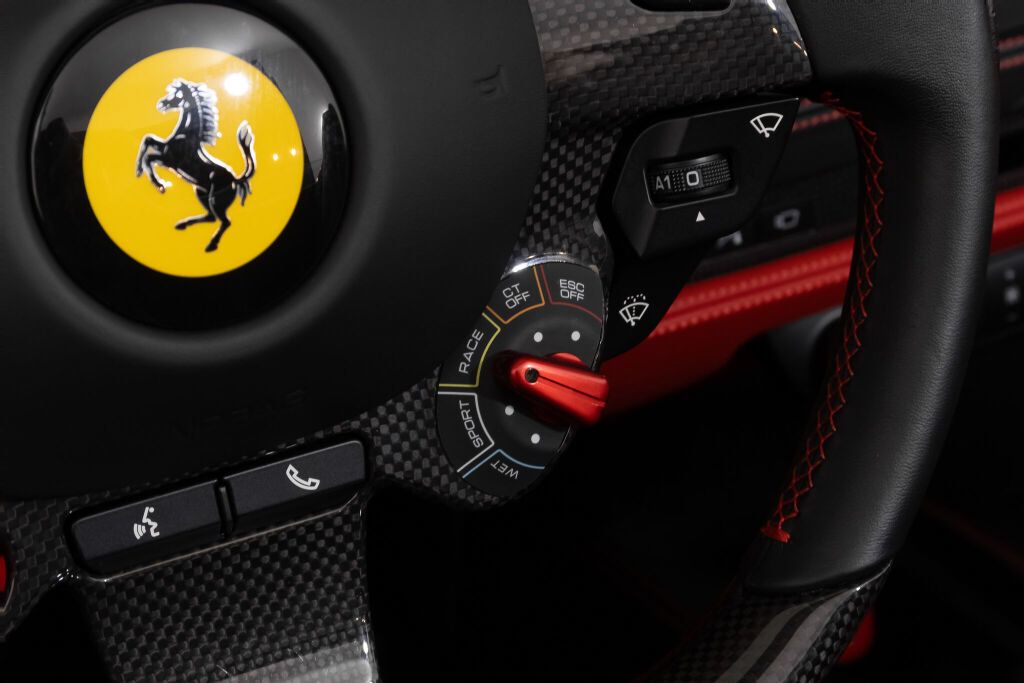 Used 2022 Ferrari F8 Tributo RWD image 34