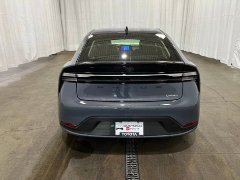 New 2026 Toyota Prius Plug-In Hybrid image 4