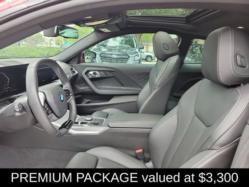 Used 2025 BMW 230i Coupe RWD image 3