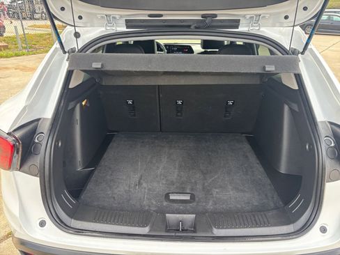 Used 2025 Chevrolet Trax LT image 30