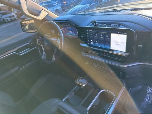 Used 2022 Chevrolet Silverado 1500 RST image 12