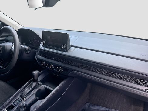 Used 2023 Honda Accord LX image 31