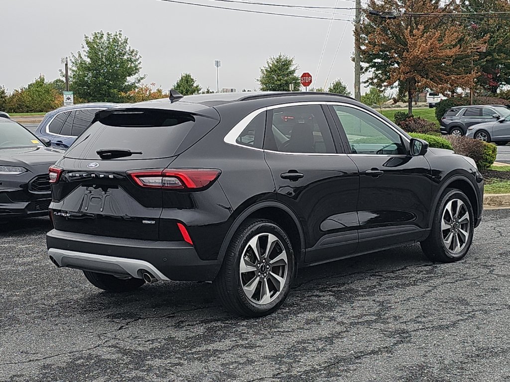 Used 2024 Ford Escape Platinum AWD/4WD image 13