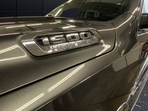 Used 2020 RAM 1500 Laramie AWD/4WD image 29