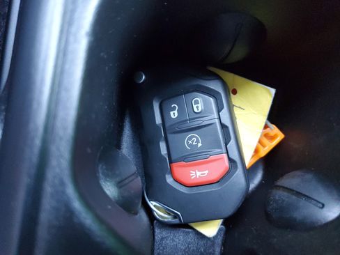 Used 2024 Jeep Wrangler High Altitude image 19