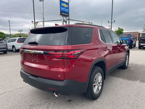 Certified 2023 Chevrolet Traverse LT FWD image 3