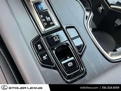 Used 2025 Lexus RX 350 Premium w/ Accessory Package AWD/4WD image 37