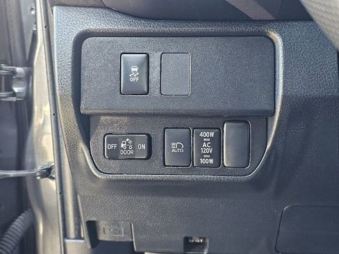 Used 2023 Toyota Tacoma TRD Off-Road image 25