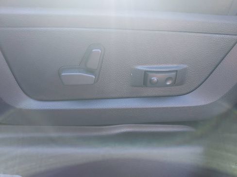 New 2026 RAM 3500 Big Horn AWD/4WD image 18
