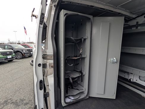 Certified 2019 Ford Transit 250 148 Low Roof image 12
