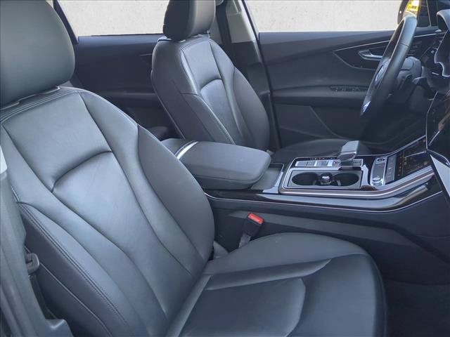 Used 2022 Audi Q7 3.0T Premium w/ Convenience Package AWD/4WD image 24