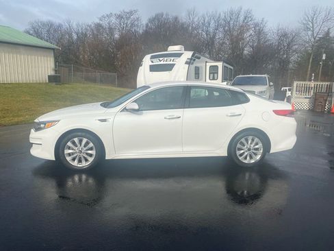 Used 2016 Kia Optima LX image 8